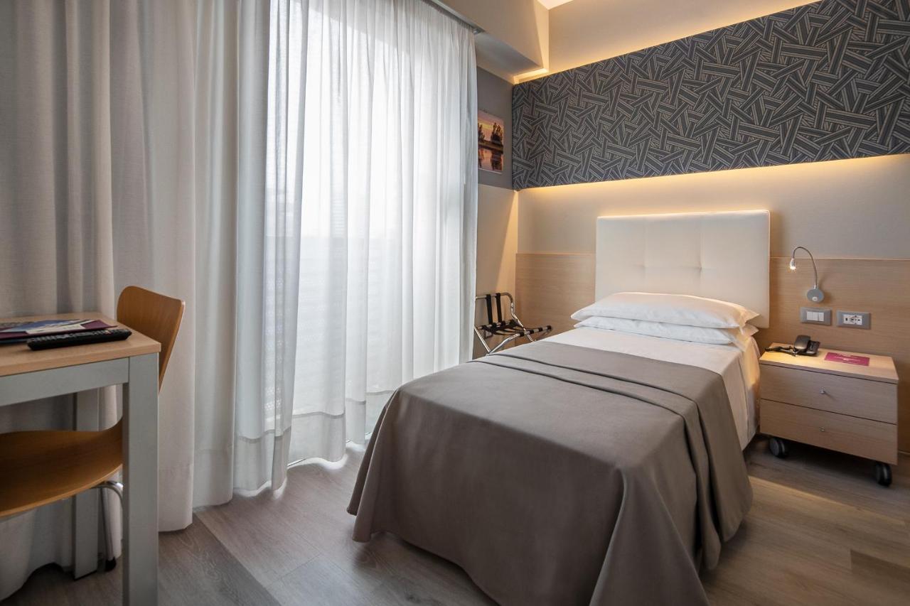 Hotel Rosanna 3 Stelle Superior Lido di Jesolo Eksteriør billede
