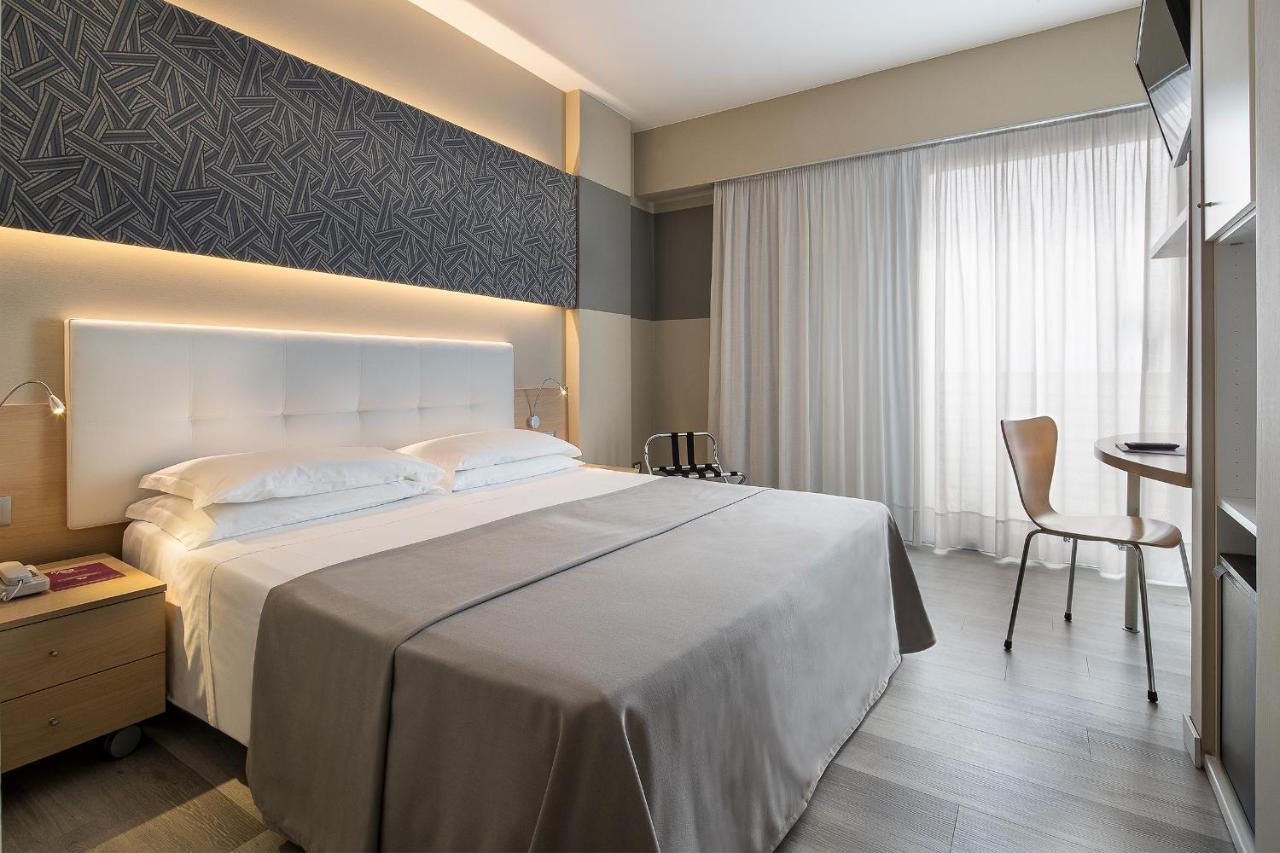Hotel Rosanna 3 Stelle Superior Lido di Jesolo Eksteriør billede