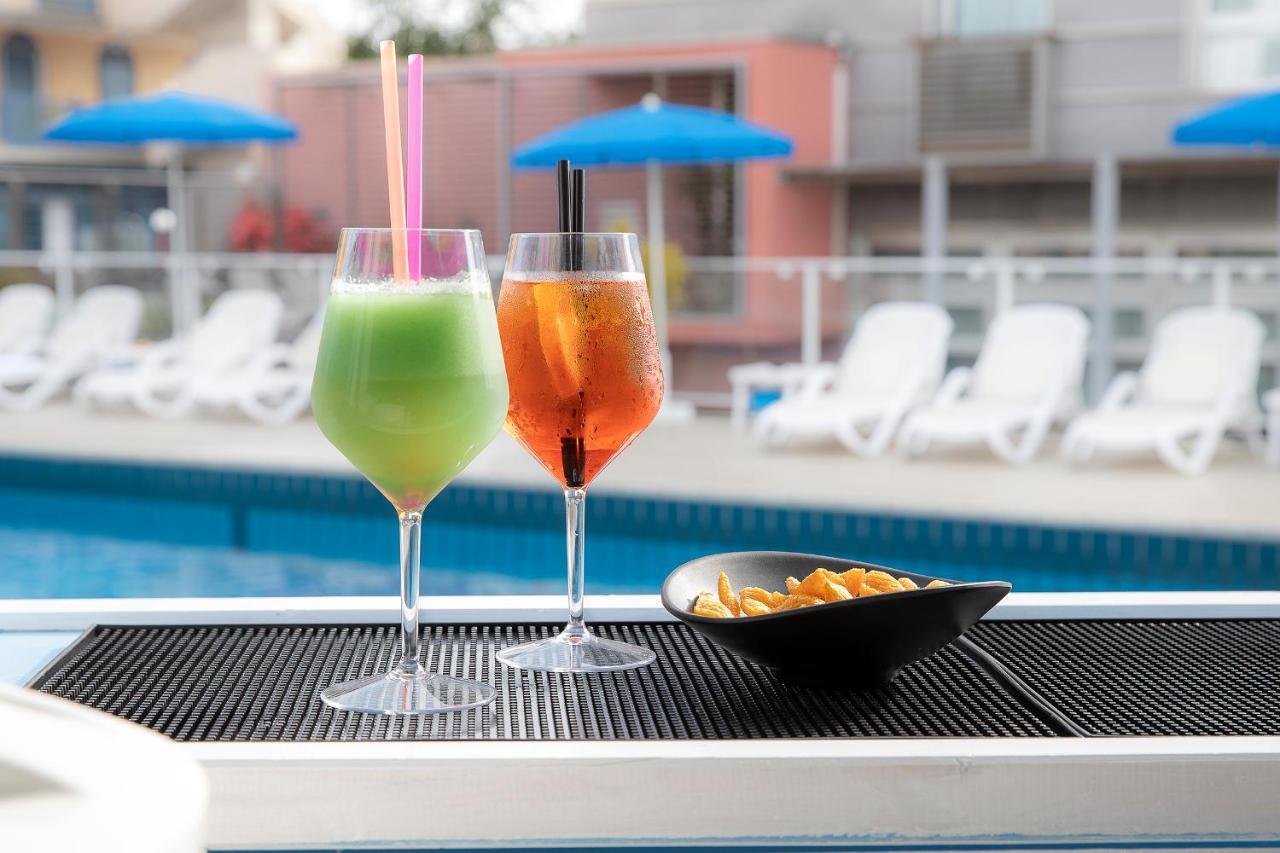 Hotel Rosanna 3 Stelle Superior Lido di Jesolo Eksteriør billede
