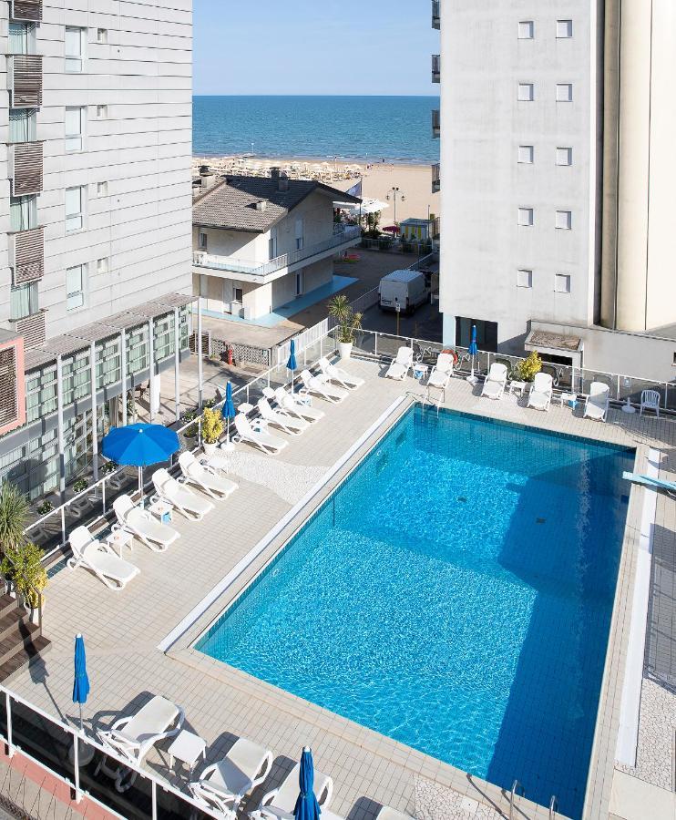 Hotel Rosanna 3 Stelle Superior Lido di Jesolo Eksteriør billede