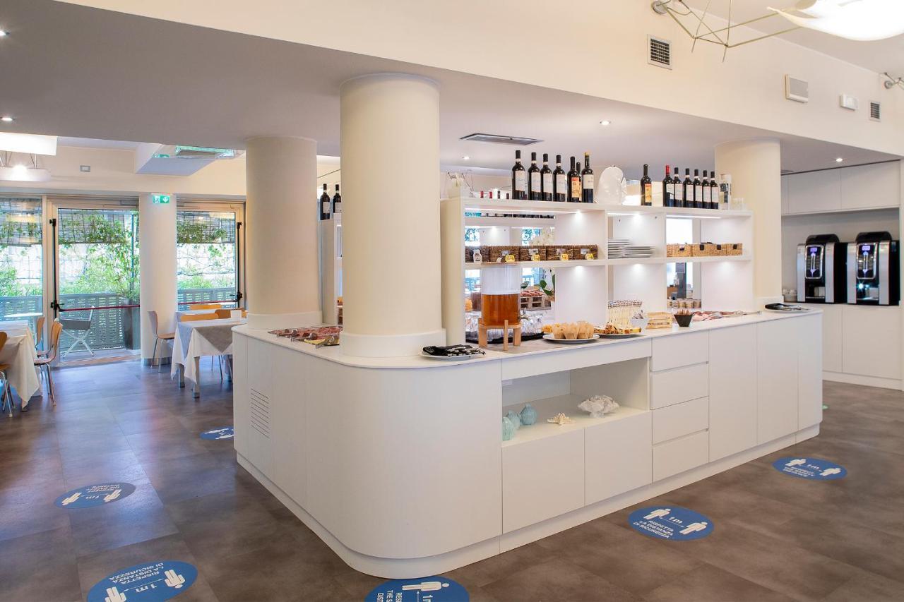 Hotel Rosanna 3 Stelle Superior Lido di Jesolo Eksteriør billede