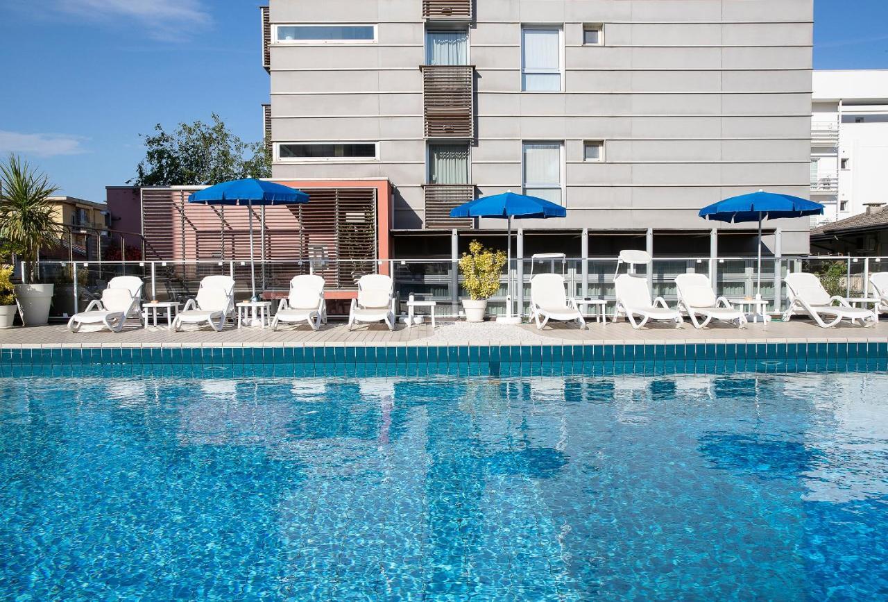 Hotel Rosanna 3 Stelle Superior Lido di Jesolo Eksteriør billede