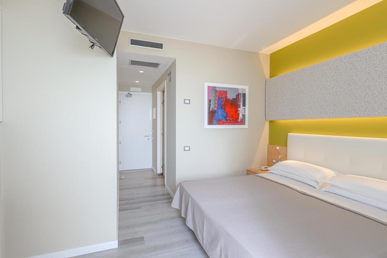 Hotel Rosanna 3 Stelle Superior Lido di Jesolo Eksteriør billede